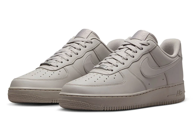 Nike Air Force 1 Low – Moon Fossil / Light Bone