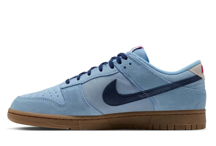 Nike SB Dunk Low – Light Blue / Navy Gum