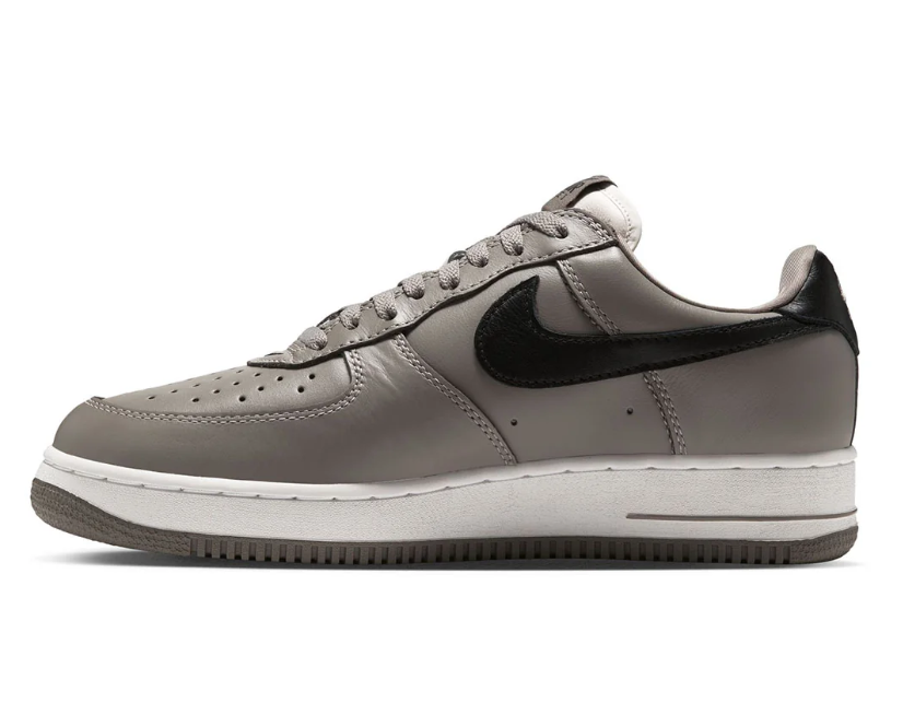 Nike Air Force 1 Low – Grey / Black