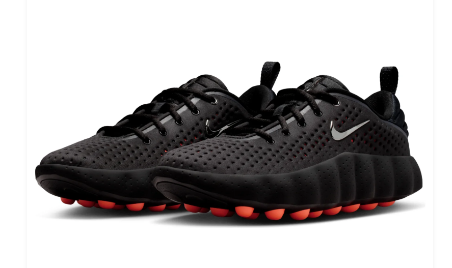 Nike Zoom Vomero 5 – Black / Total Orange