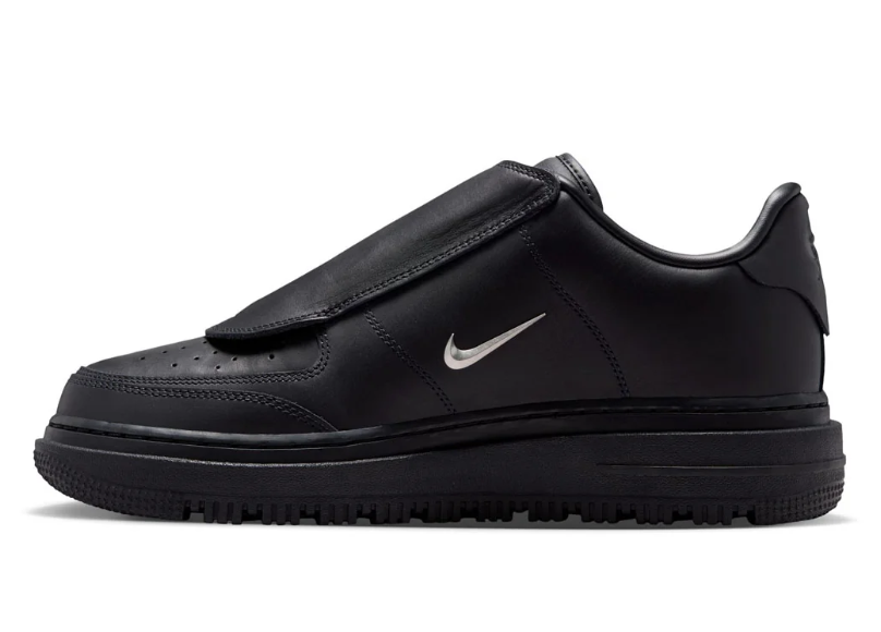 Nike Air Force 1 Utility – Triple Black